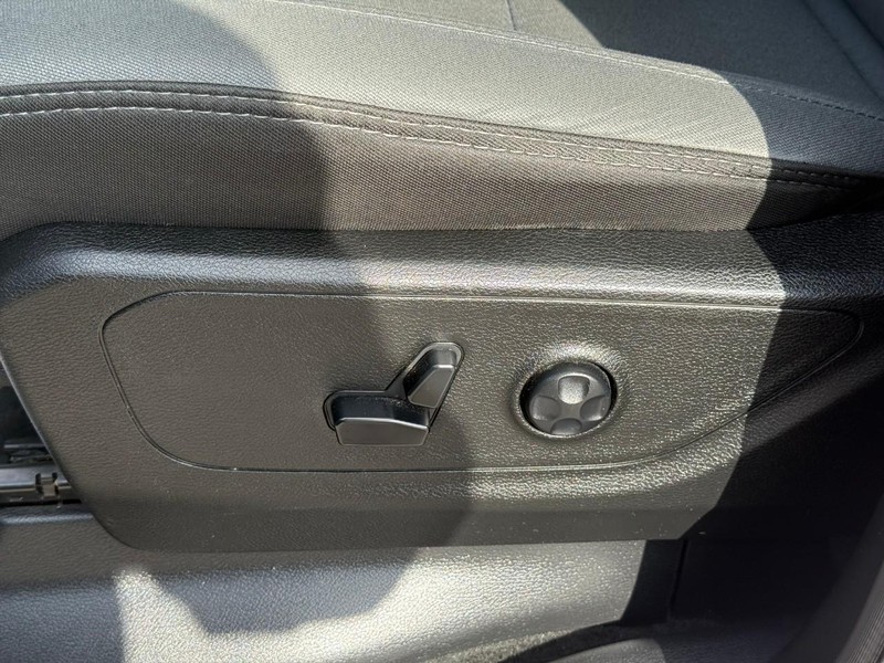 Ram 1500 Vehicle Image 21