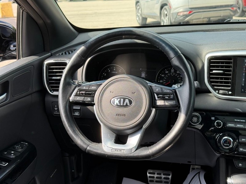 Kia Sportage Vehicle Image 16