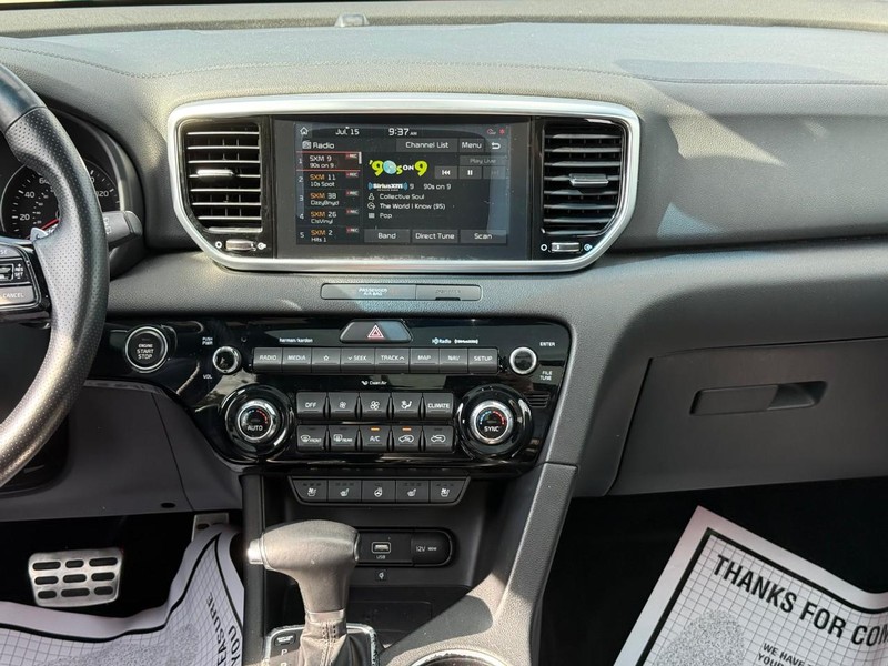 Kia Sportage Vehicle Image 17