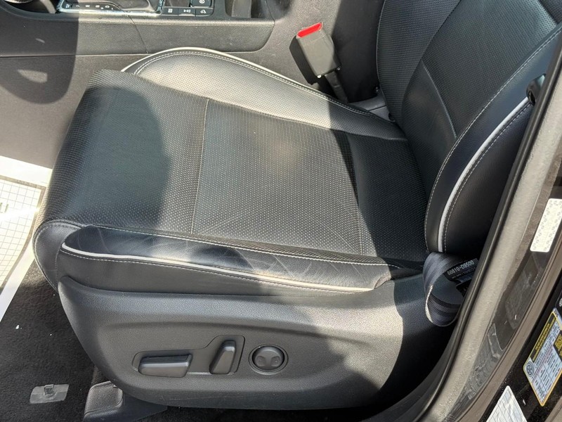 Kia Sportage Vehicle Image 21