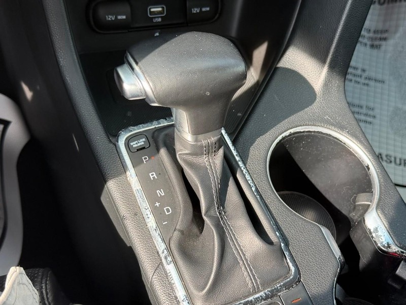 Kia Sportage Vehicle Image 26