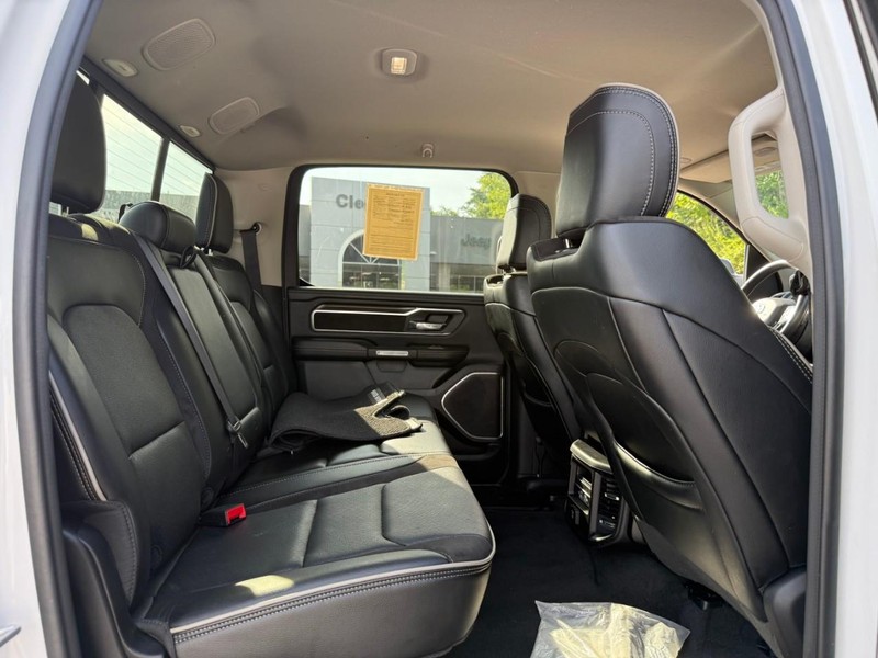 Ram 1500 Vehicle Image 14