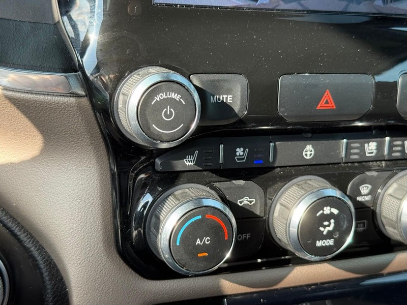 Ram 1500 Vehicle Image 28