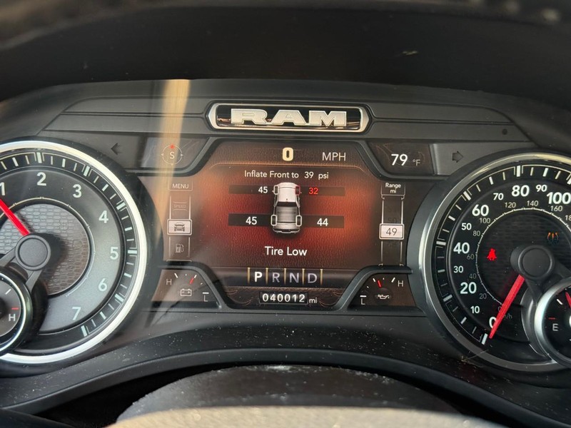 Ram 1500 Vehicle Image 23