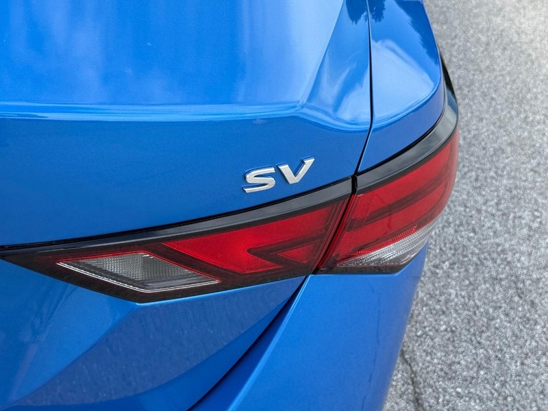 Nissan Sentra Vehicle Image 07