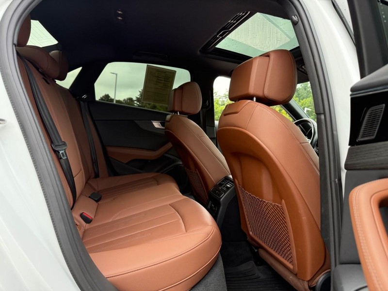 Audi A4 Sedan Vehicle Image 13