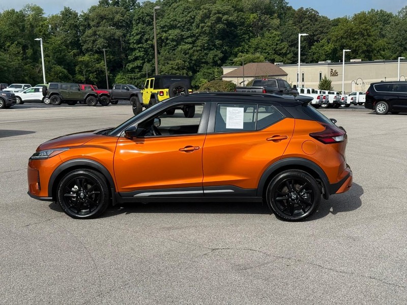 Nissan Kicks Vehicle Image 03
