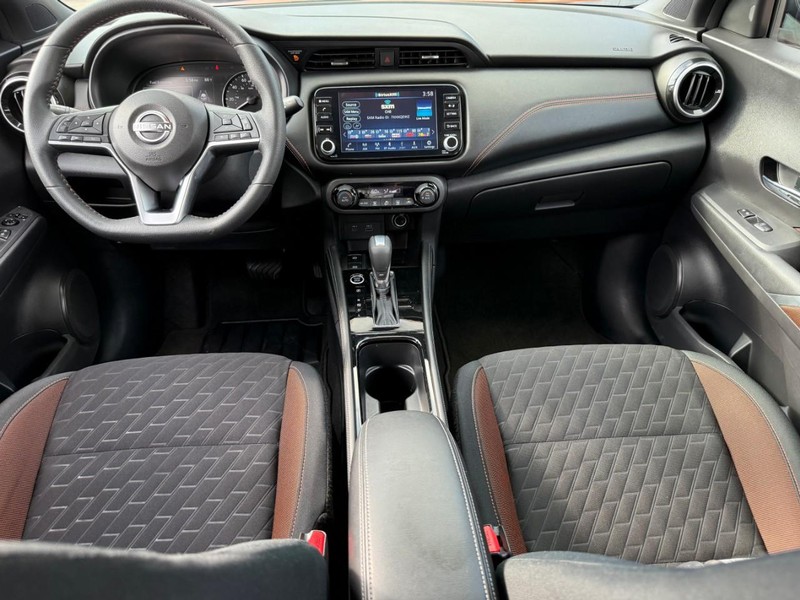 Nissan Kicks Vehicle Image 15