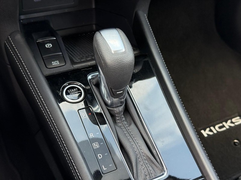 Nissan Kicks Vehicle Image 26