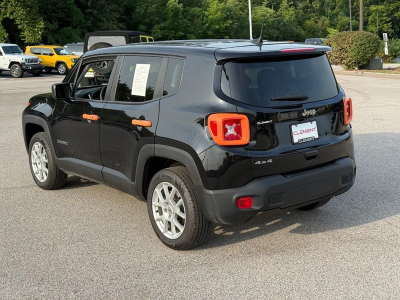 Jeep Renegade Vehicle Image 04