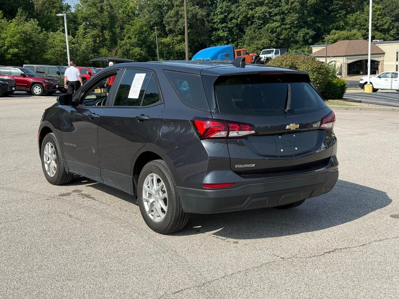 Chevrolet Equinox Vehicle Image 04