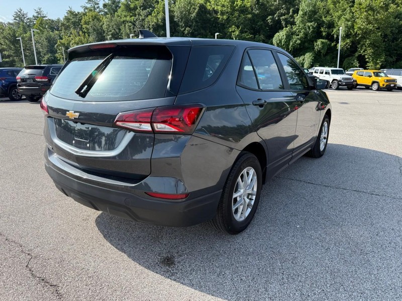 Chevrolet Equinox Vehicle Image 08