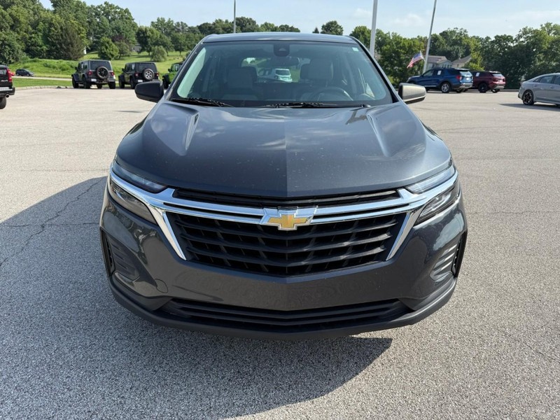 Chevrolet Equinox Vehicle Image 11
