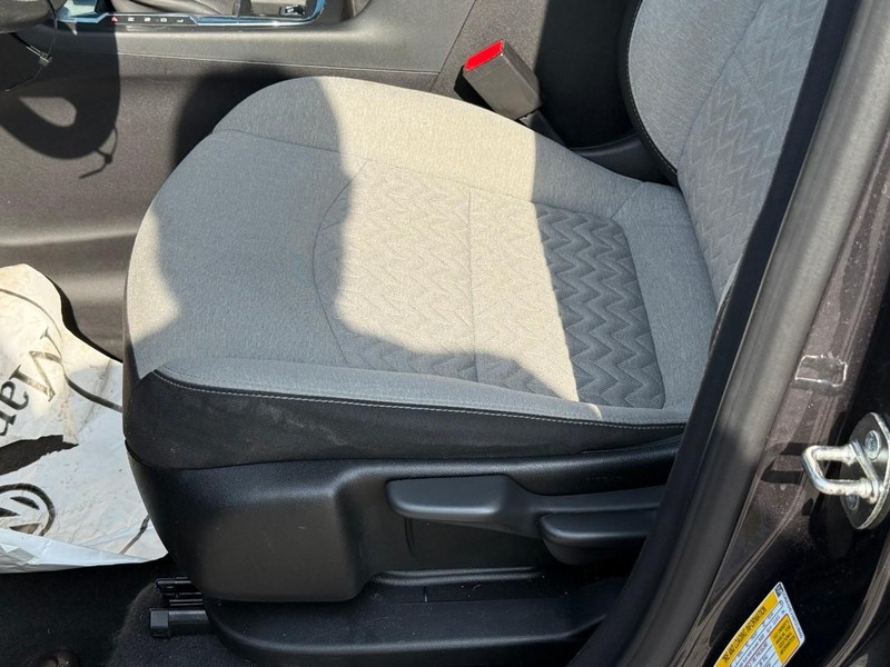 Chevrolet Equinox Vehicle Image 19
