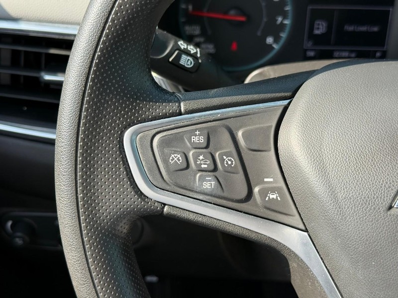 Chevrolet Equinox Vehicle Image 21