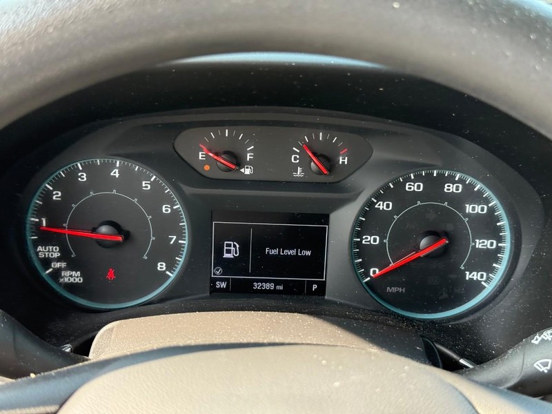 Chevrolet Equinox Vehicle Image 23