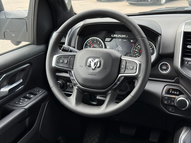 Ram 1500 Vehicle Image 09