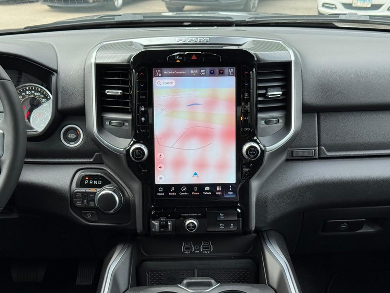 Ram 1500 Vehicle Image 11