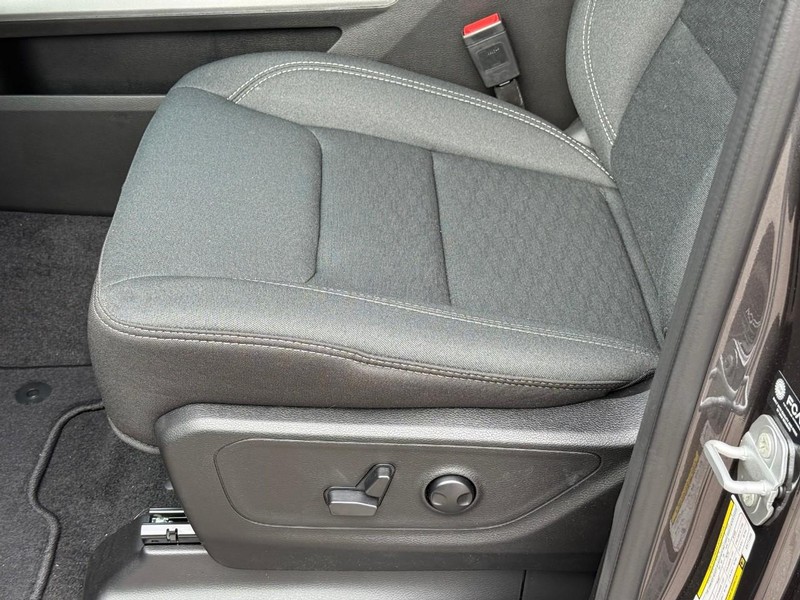 Ram 1500 Vehicle Image 14