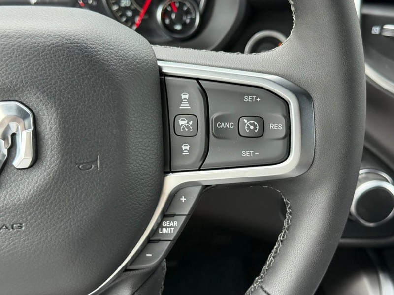 Ram 1500 Vehicle Image 17