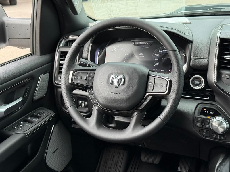 Ram 1500 Vehicle Image 11