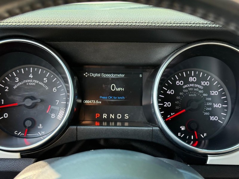 Ford Mustang Vehicle Image 21