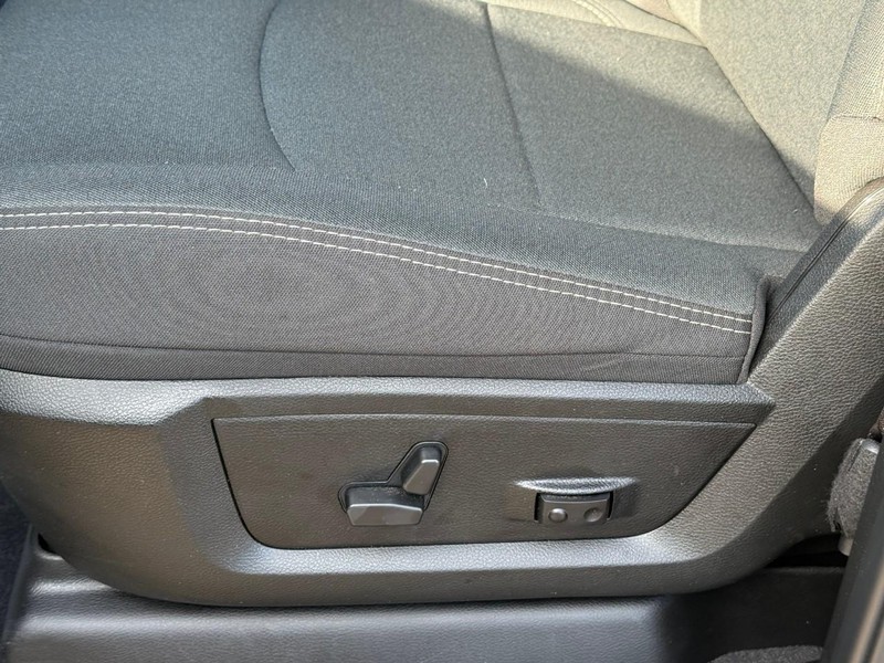 Ram 2500 Vehicle Image 16