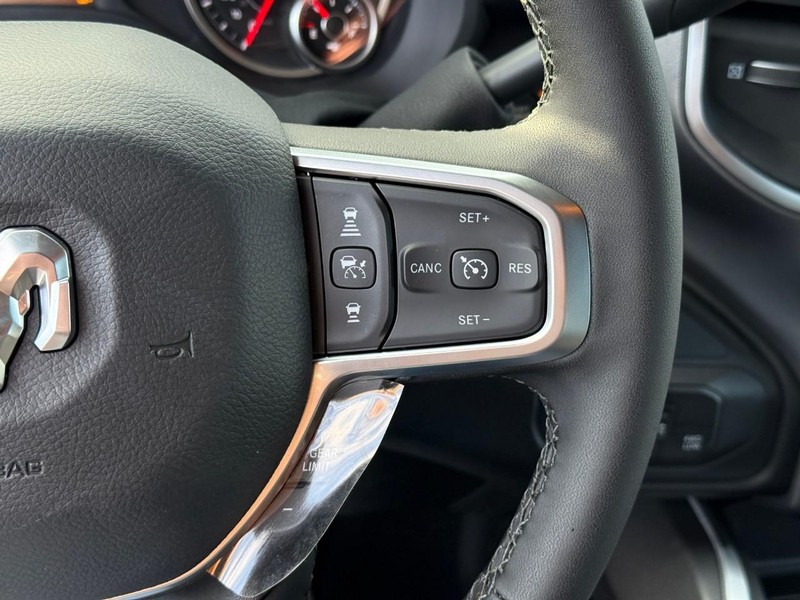 Ram 2500 Vehicle Image 18