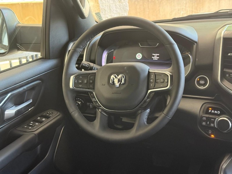 Ram 1500 Vehicle Image 09
