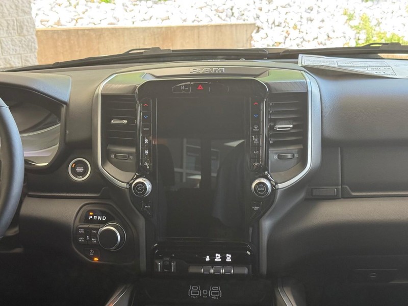 Ram 1500 Vehicle Image 11