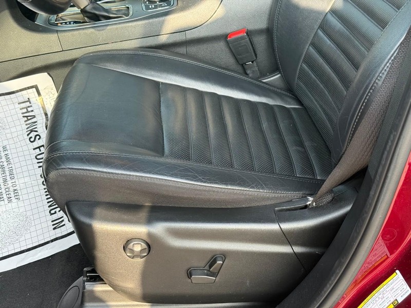 Jeep Grand Cherokee Vehicle Image 22