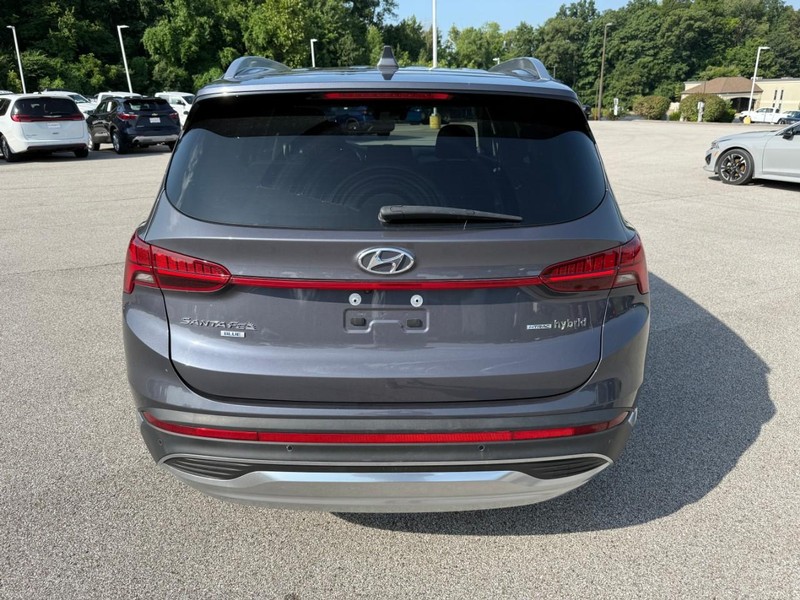 Hyundai Santa Fe Hybrid Vehicle Image 09