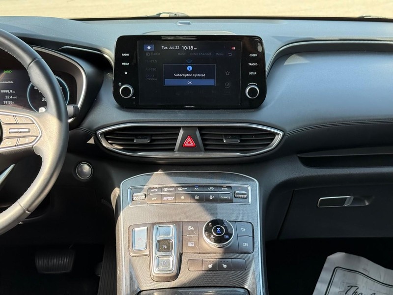 Hyundai Santa Fe Hybrid Vehicle Image 17