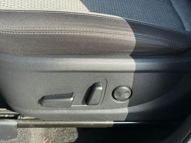 Hyundai Santa Fe Hybrid Vehicle Image 22