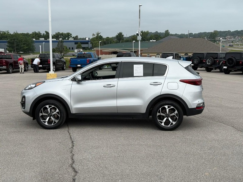 Kia Sportage Vehicle Image 03