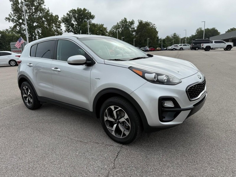 Kia Sportage Vehicle Image 11