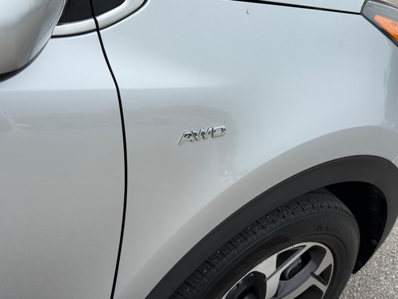 Kia Sportage Vehicle Image 13