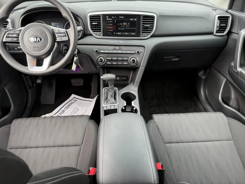 Kia Sportage Vehicle Image 15