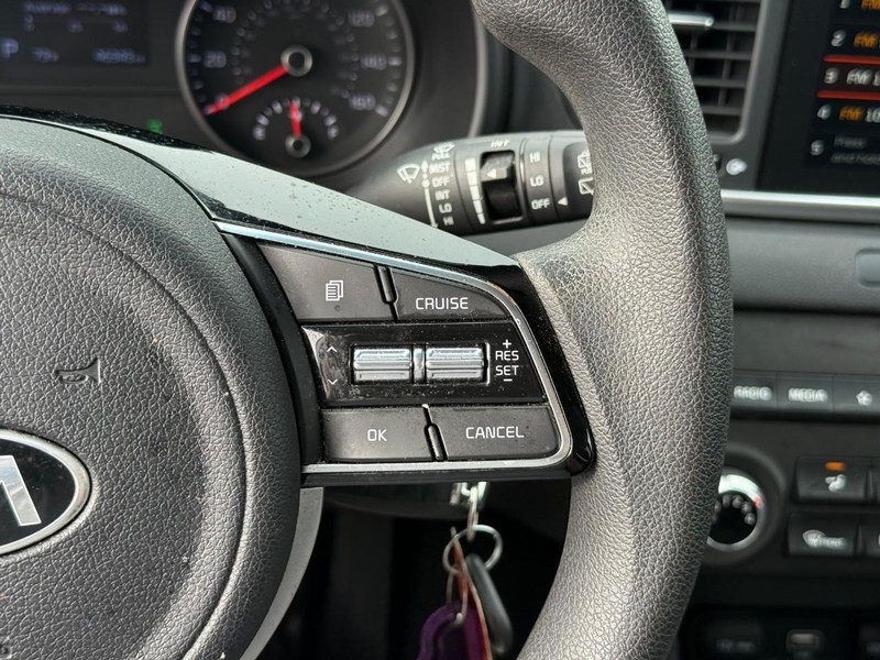Kia Sportage Vehicle Image 25