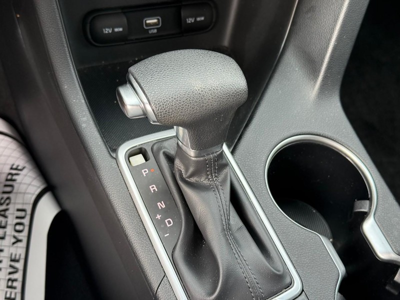 Kia Sportage Vehicle Image 27