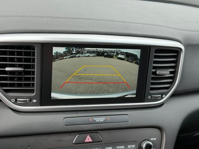 Kia Sportage Vehicle Image 28