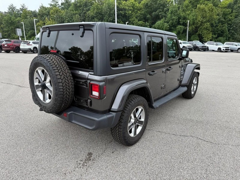 Jeep Wrangler Unlimited Vehicle Image 09