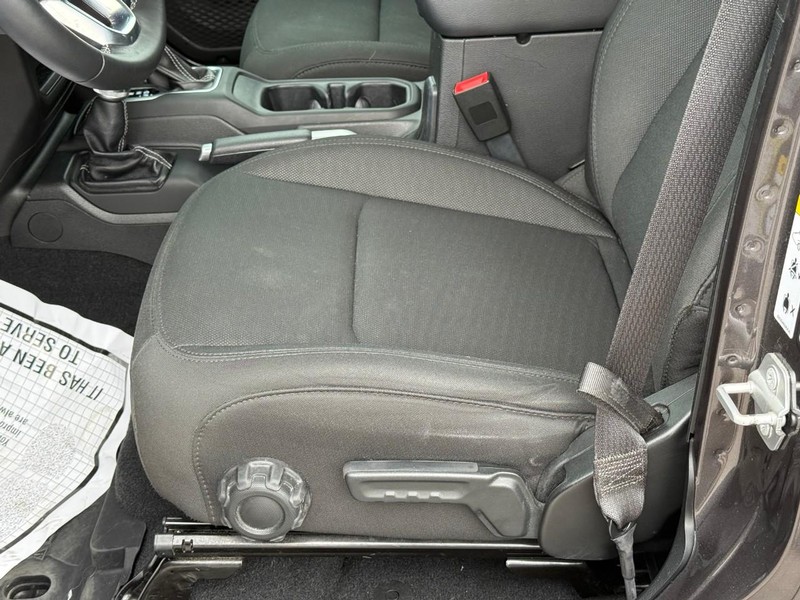 Jeep Wrangler Unlimited Vehicle Image 20