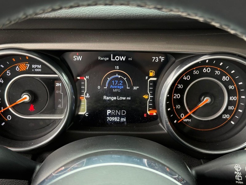 Jeep Wrangler Unlimited Vehicle Image 23