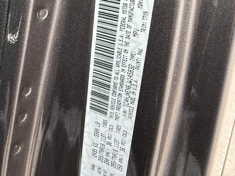 Jeep Wrangler Unlimited Vehicle Image 26