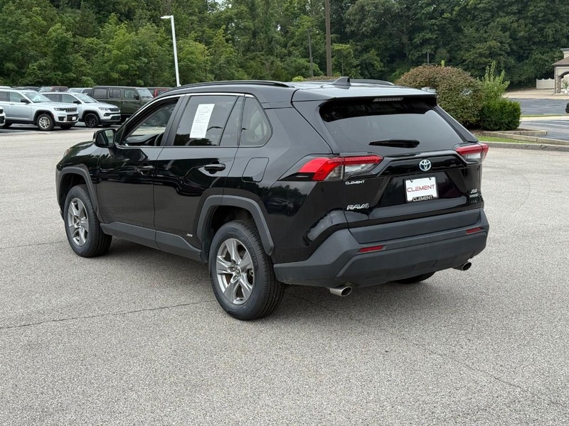 Toyota RAV4 Hybrid Vehicle Image 04
