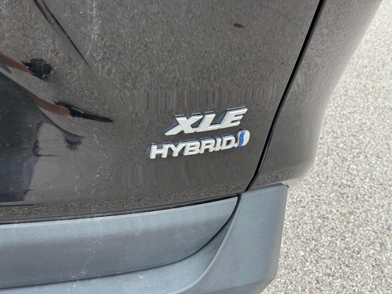 Toyota RAV4 Hybrid Vehicle Image 07