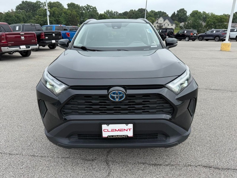 Toyota RAV4 Hybrid Vehicle Image 13