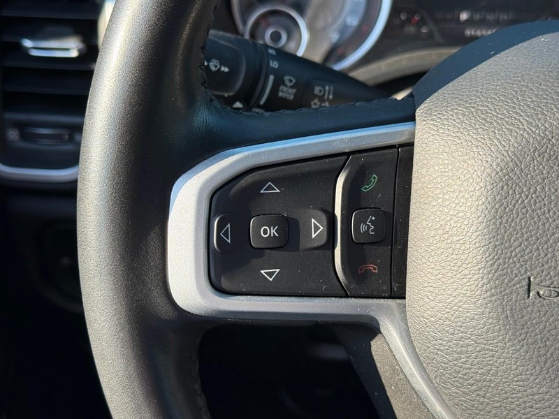 Ram 1500 Vehicle Image 24