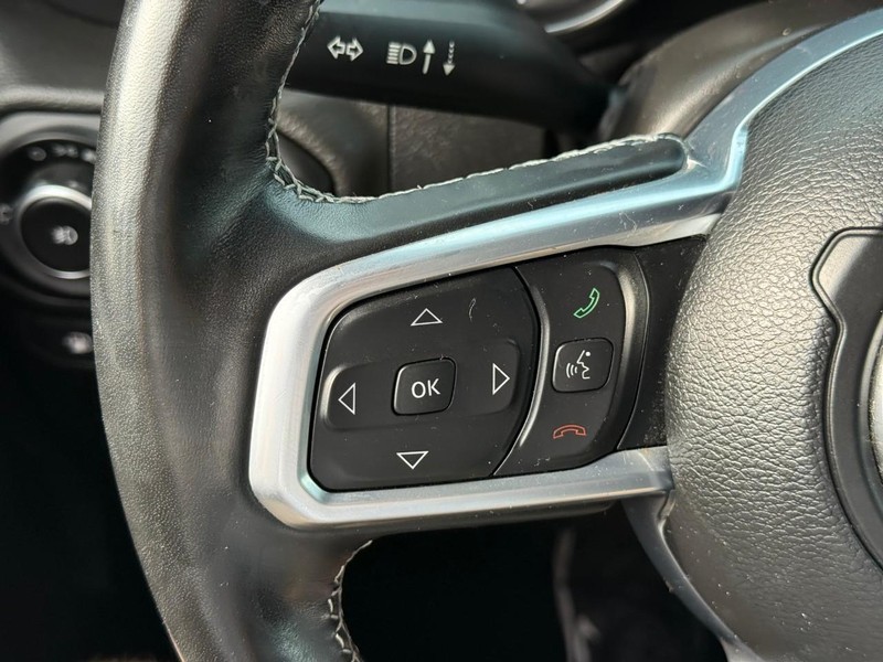 Jeep Wrangler 4xe Vehicle Image 21